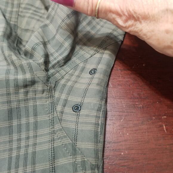 NWOT's-Twenty X Performance Men's Button Up Long Sleeve Gray Plaid Shirt Size M - Picture 5 of 10